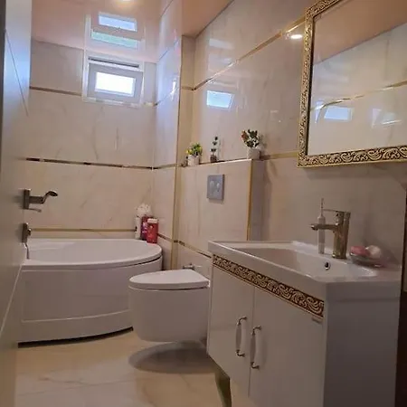 Квартира 3+1 В 1,5 Км От Пляжа Apartamento